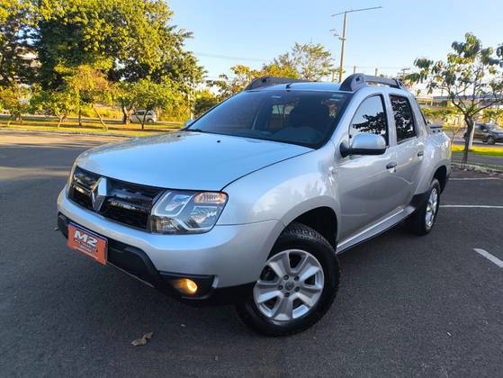 RENAULT DUSTER OROCH 1.6 16V SCE FLEX EXPRESSION MANUAL RENAULT DUSTER OROCH 1.6 16V SCE FLEX EXPRESSION MANUAL